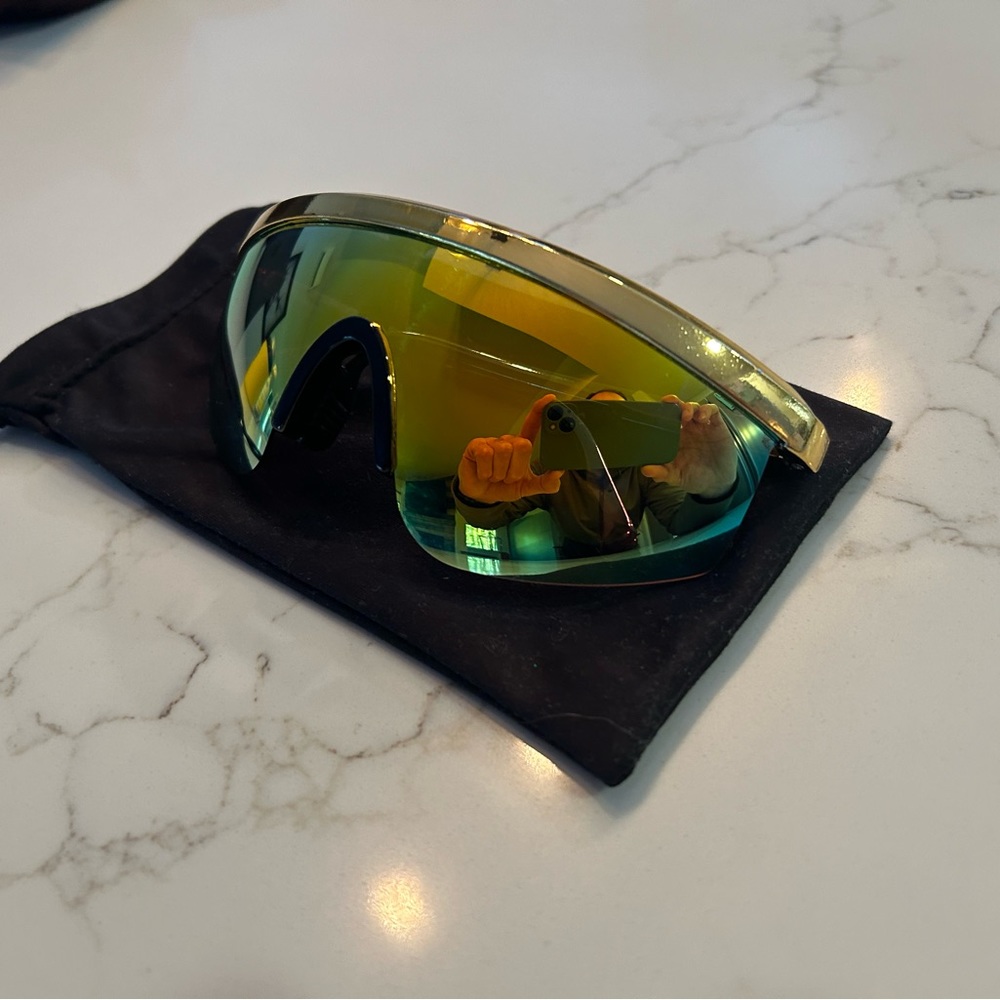 SHINESTY PARTY SHADES